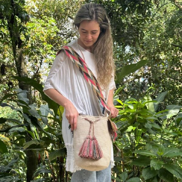 traditional colombian crafts