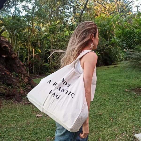 Sustainable Large Tote Bag Made with Recycled Cotton and Polyester - Image 9