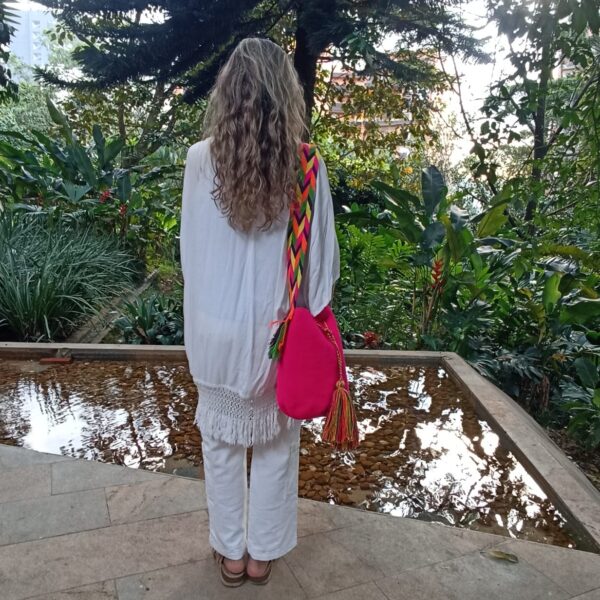 Mochila wayuu fucsia. Handmade Large Wayuu bag, Colombian mochila wayuu. - Image 4