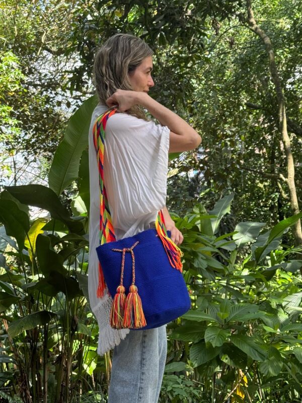 Mochila wayuu azul. Handmade Colombian Large Wayuu bag. - Image 12