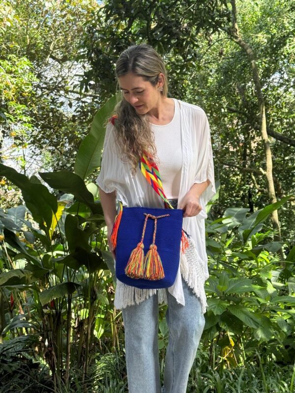 Mochila wayuu azul. Handmade Colombian Large Wayuu bag. - Image 14