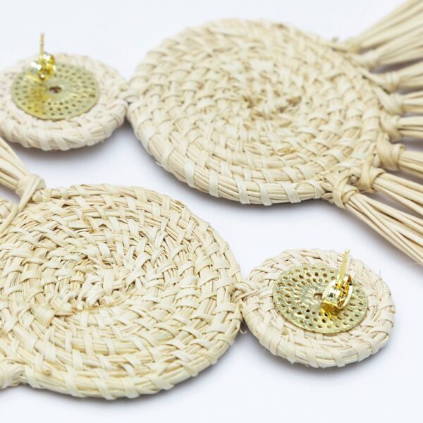 Handmade iraca raffia earrings - Infinity - Image 2