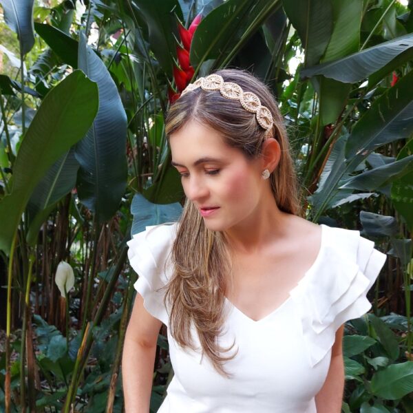 Handwoven iraca headpiece - Image 3